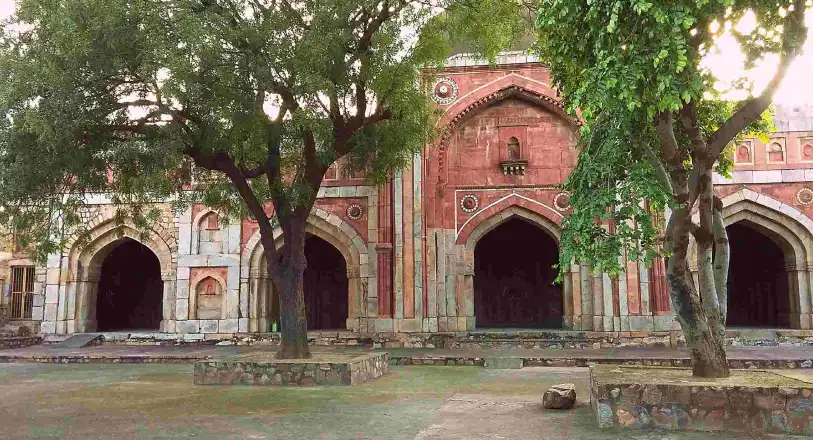 Jamali Kamali Mosque and Tomb