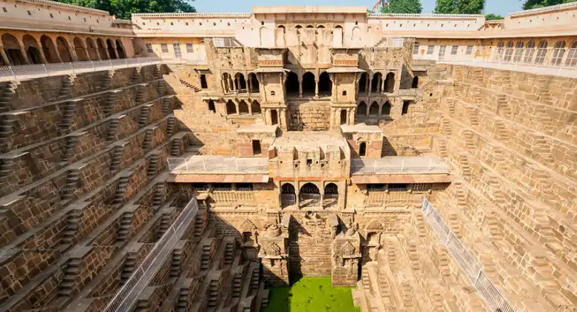 Abhaneri Stepwell near Jaipur Abhaneri Stepwell near Jaipur